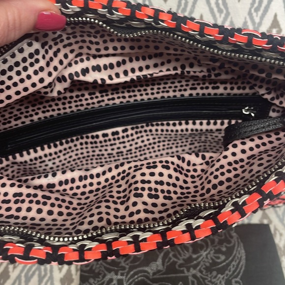 Vince Camuto Calli Clutch Diamond Weave - Fiery Coral - NWT - Picture 4 of 4